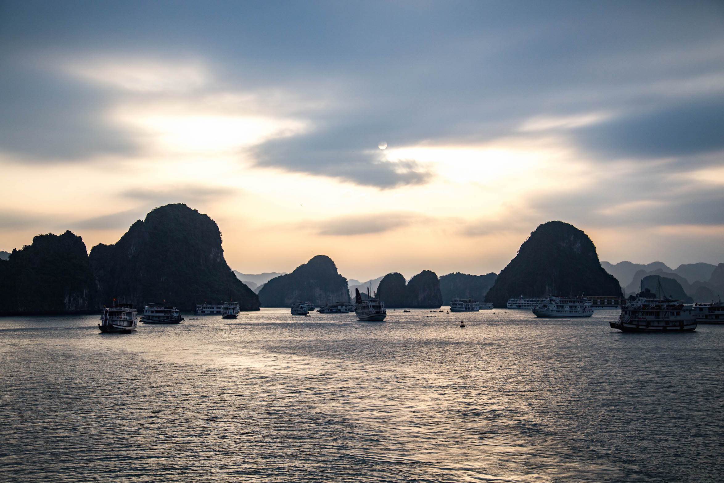 Halong Bay-Where the Dragon Descends to the Sea-moments of yugen