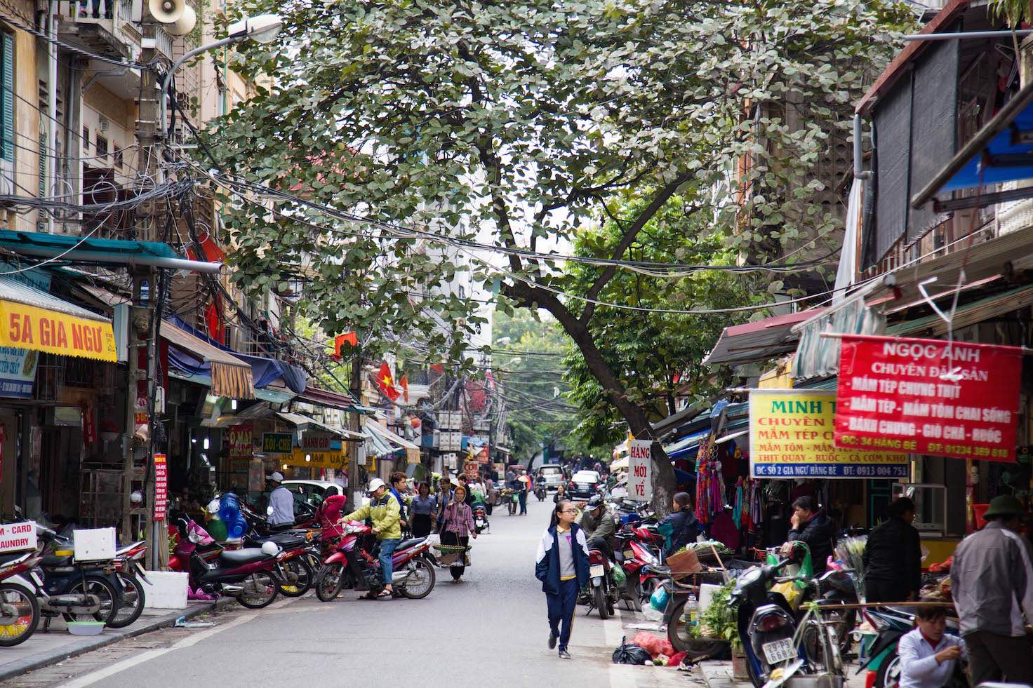 Hanoi-moments of yugen-old quarter neighborhood