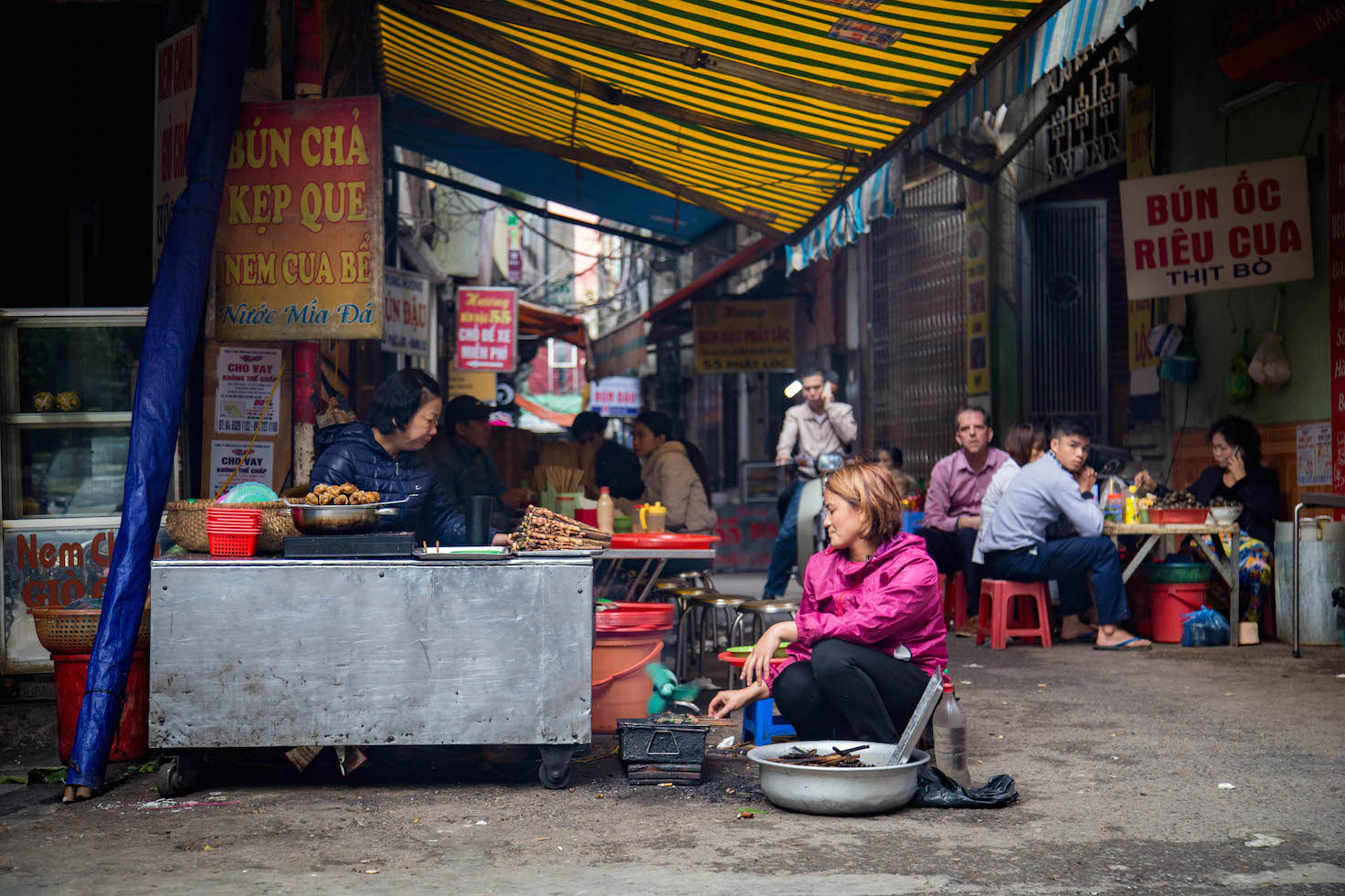 Hanoi-moments of yugen-Old Quarter Streets